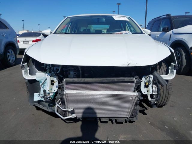1VWAT7A32HC010257 Volkswagen Passat 1.8t S