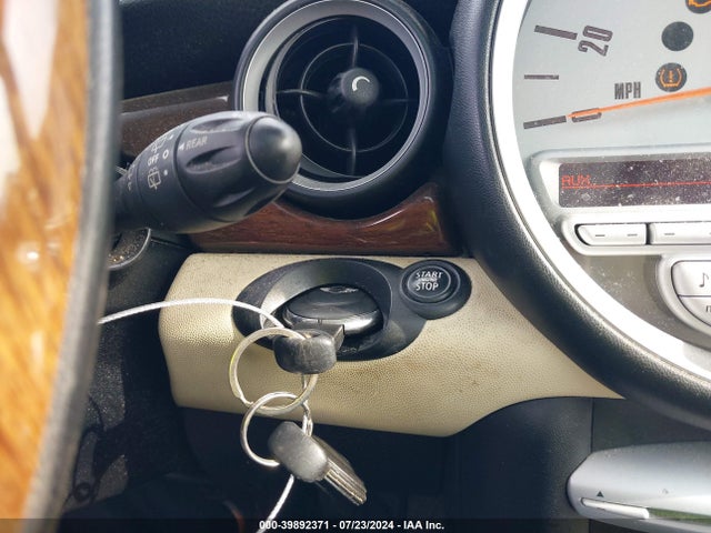 2010 MINI COOPER WMWMF3C51ATZ26798 Photo 10