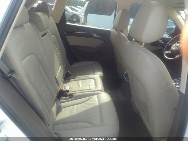 WA1LFAFP7EA114112 Audi Q5 2.0t Premium