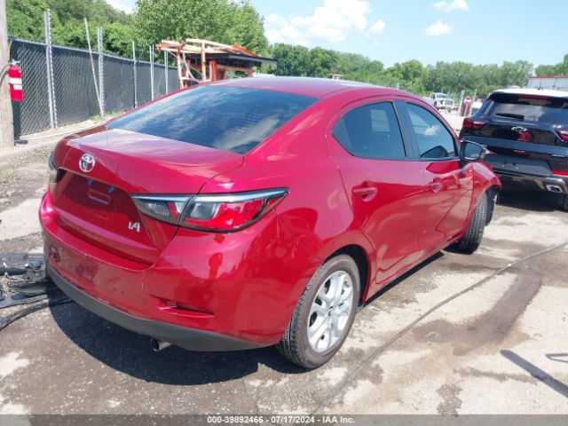 3MYDLBYV7HY156107 Toyota YARIS IA