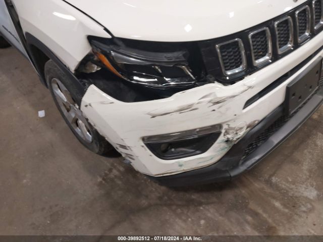 3C4NJDBB7JT456946 Jeep Compass Latitude 4x4