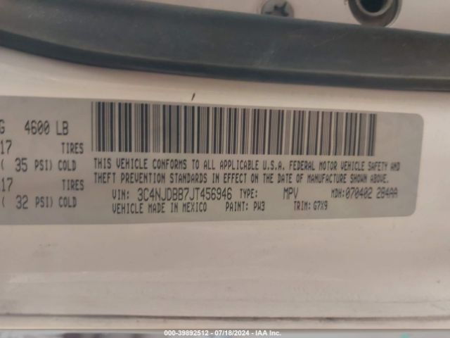 3C4NJDBB7JT456946 Jeep Compass Latitude 4x4