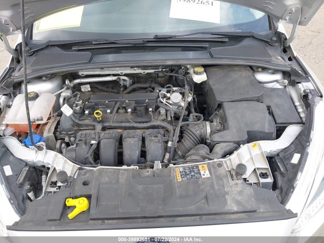 Ford FOCUS SE 2017 1FADP3F29HL209633 Image 10