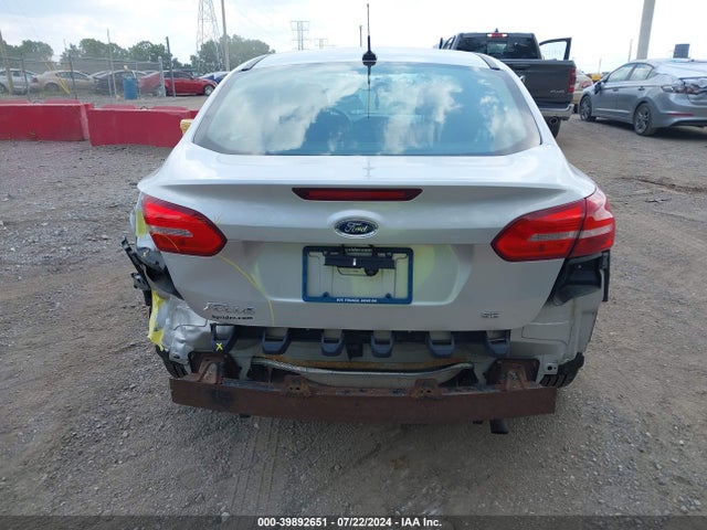 Ford FOCUS SE 2017 1FADP3F29HL209633 Image 6