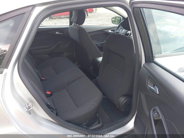 Ford FOCUS SE 2017 1FADP3F29HL209633 Image 8