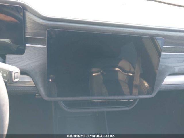 7PDSGABA7PN004018 Rivian R1s Adventure