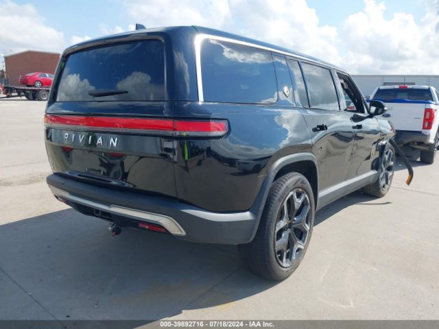 7PDSGABA7PN004018 Rivian R1s Adventure