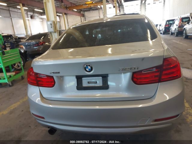 WBA3C3C56EP661685 BMW 320i Xdrive