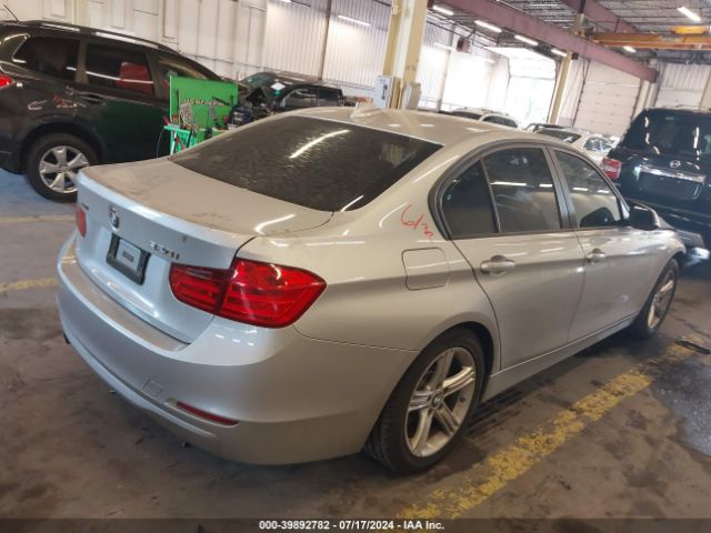 WBA3C3C56EP661685 BMW 320i Xdrive