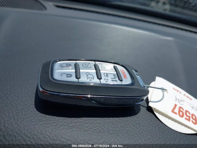 2C4RC1BG0RR119877 Chrysler Pacifica Touring L