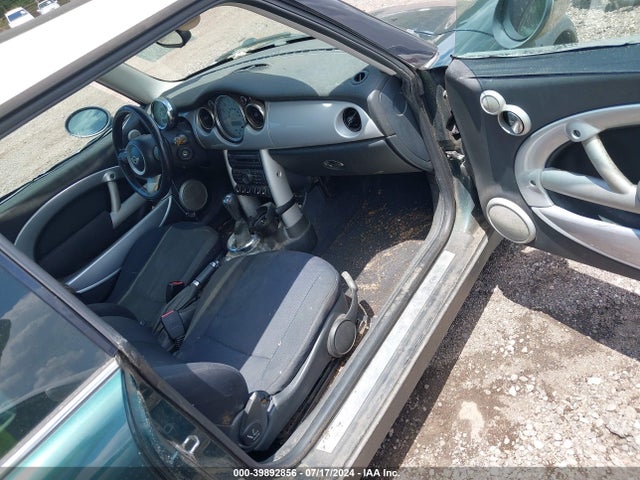 2005 MINI COOPER WMWRC33555TJ69084 Photo 4