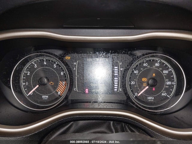 1C4PJMCS2EW285854 Jeep Cherokee Altitude