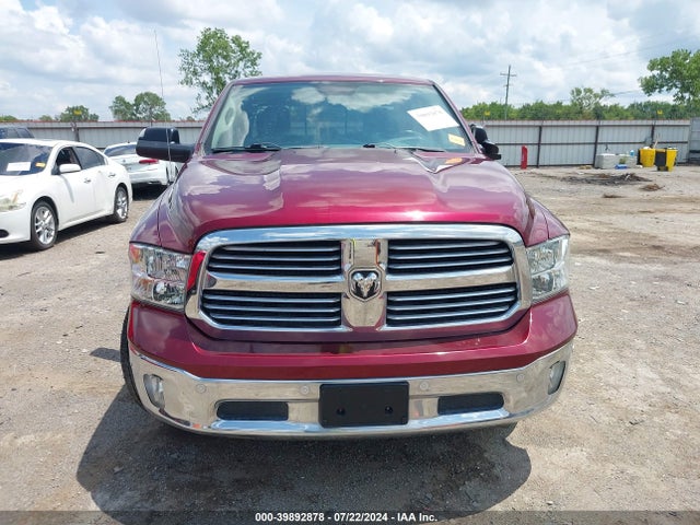 1C6RR7TT1JS186110 RAM 1500 Big Horn  4x4 6'4 Box