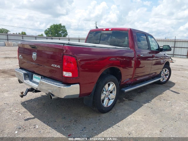 1C6RR7TT1JS186110 RAM 1500 Big Horn  4x4 6'4 Box