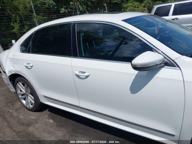 1VWCT7A38HC021594 Volkswagen Passat 1.8t Sel Premium