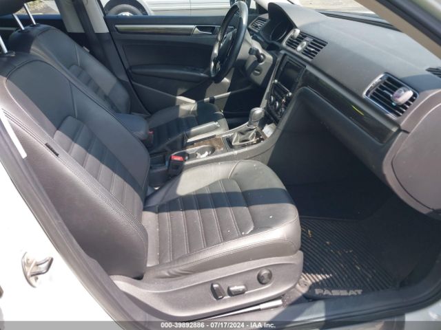 1VWCT7A38HC021594 Volkswagen Passat 1.8t Sel Premium