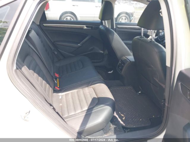1VWCT7A38HC021594 Volkswagen Passat 1.8t Sel Premium