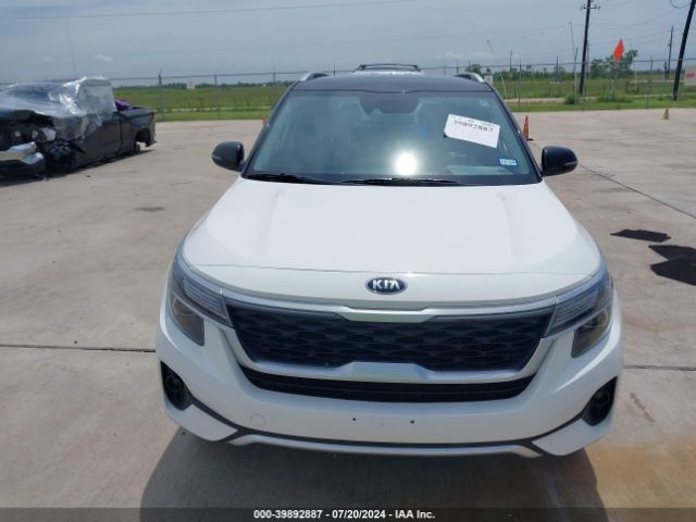 KNDEU2AA4M7141809 KIA SELTOS S