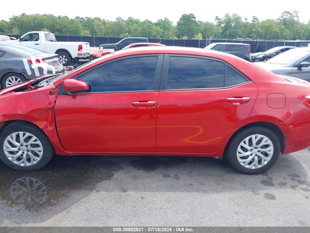 Toyota COROLLA LE 2018 5YFBURHE8JP849432 Image 14