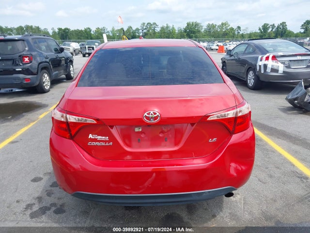Toyota COROLLA LE 2018 5YFBURHE8JP849432 Image 16