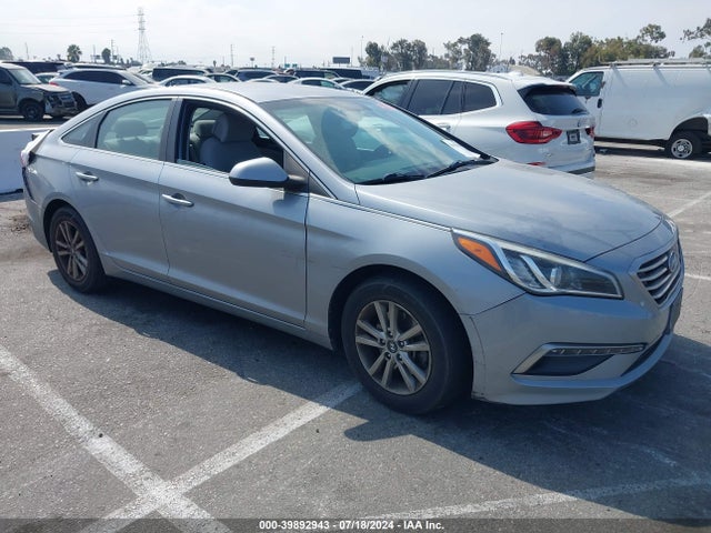 Hyundai SONATA SE 2015 5NPE24AF0FH007309 Image 1