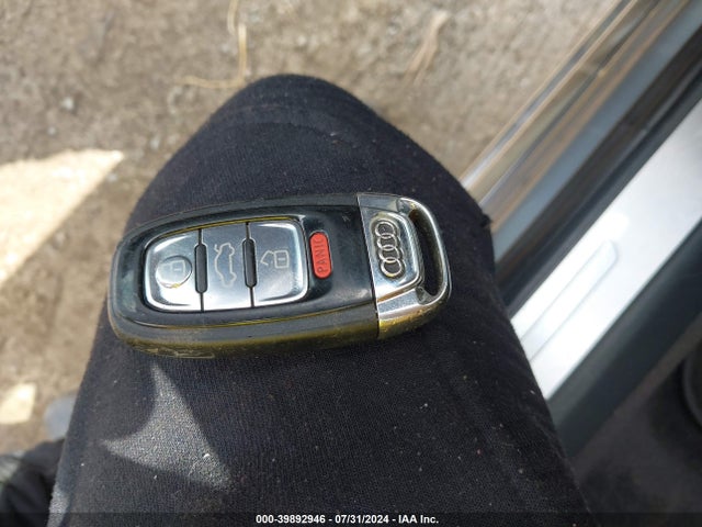 Audi A8 L 3.0t 2014 WAURGAFD8EN004288 Image 11