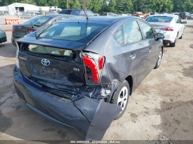 JTDKN3DU7E1755091 Toyota Prius Two