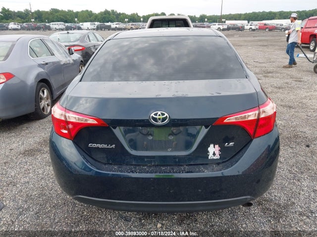 Toyota COROLLA LE 2018 2T1BURHE6JC022397 Image 17