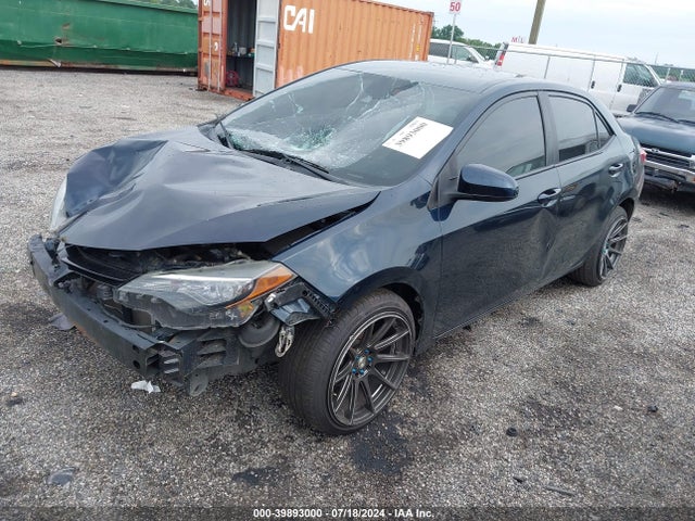 Toyota COROLLA LE 2018 2T1BURHE6JC022397 Image 2