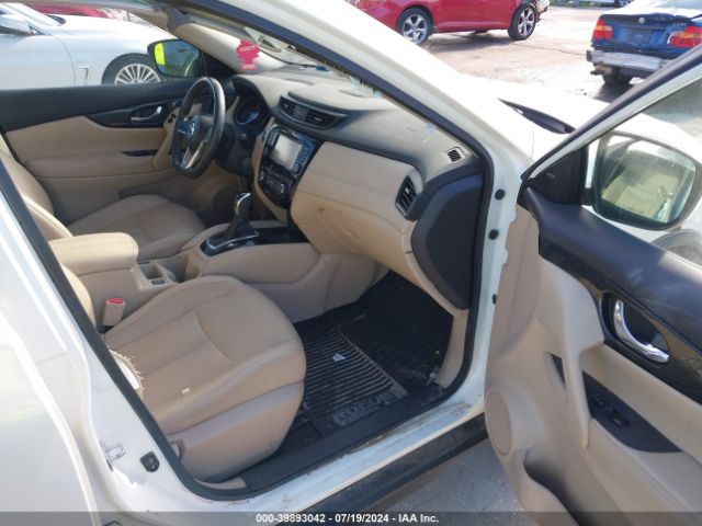 5N1AT2MT6HC756692 Nissan Rogue Sl