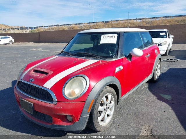 2009 MINI COOPER S WMWMF735X9TW82328 Photo 1