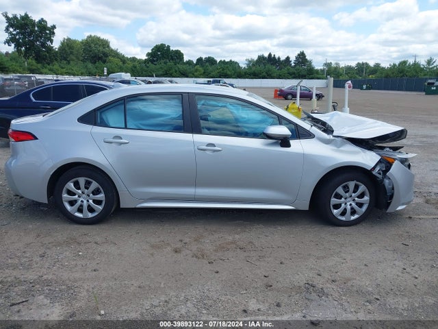 Toyota COROLLA LE 2022 5YFEPMAE2NP317309 Image 13