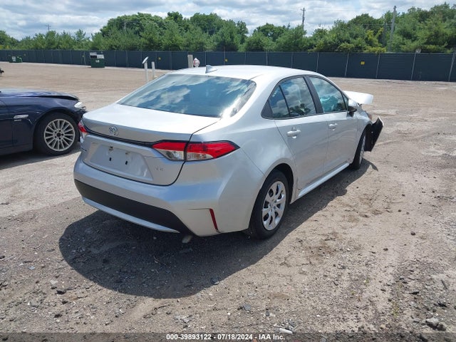 Toyota COROLLA LE 2022 5YFEPMAE2NP317309 Image 4