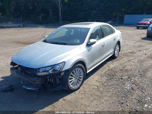 1VWBT7A37HC005902 Volkswagen Passat 1.8t Se