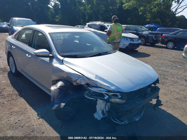 1VWBT7A37HC005902 Volkswagen Passat 1.8t Se