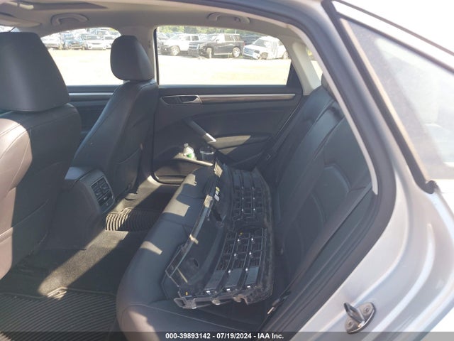 1VWBT7A37HC005902 Volkswagen Passat 1.8t Se