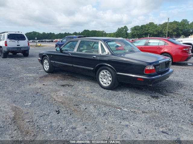 2001 JAGUAR XJ8 SAJDA24C81LF21728 Photo 2