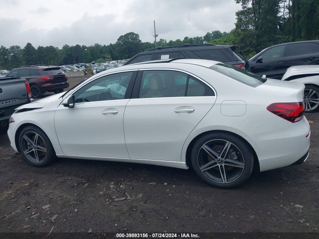 W1K3G4FB0MJ286964 Mercedes-Benz A 220 4matic