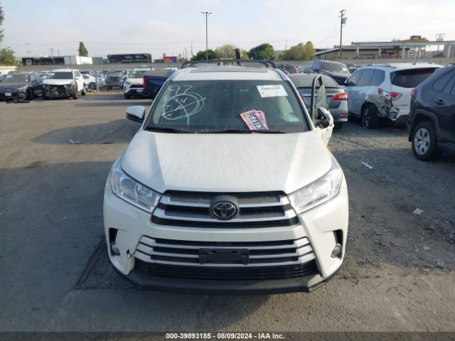 5TDKZRFH7JS535289 Toyota Highlander Xle