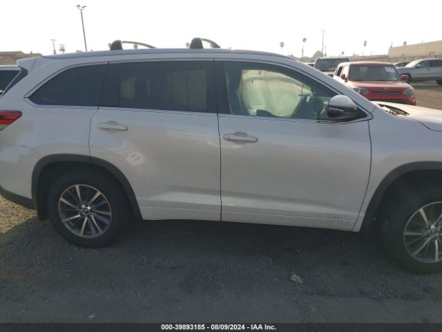 5TDKZRFH7JS535289 Toyota Highlander Xle