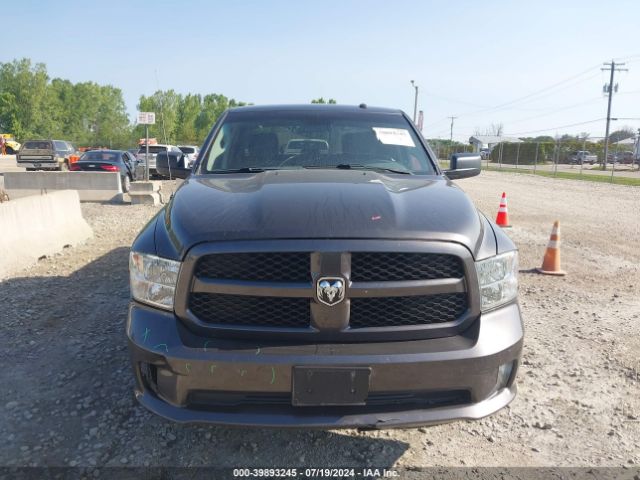 3C6RR7KT6HG594024 RAM 1500 Express  4x4 5'7 Box