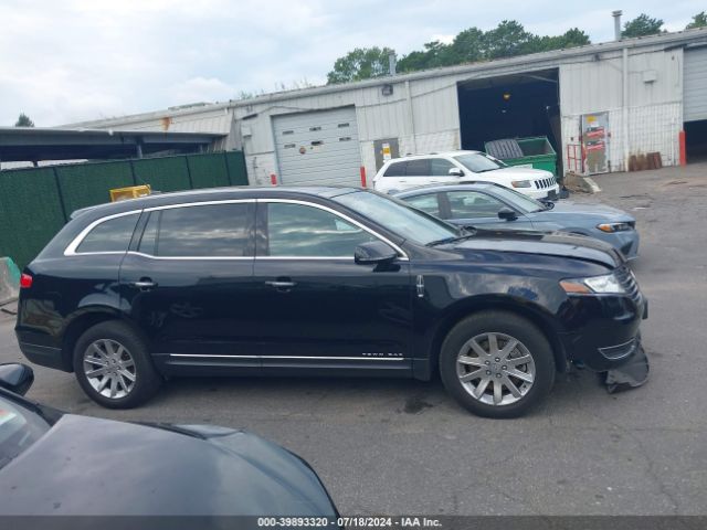 2LMHJ5NK2KBL04326 Lincoln Mkt Livery
