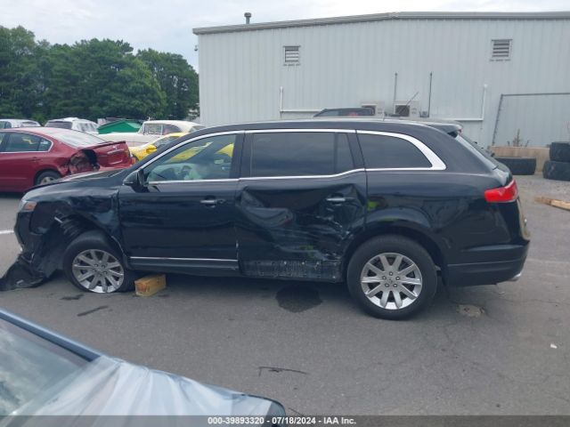 2LMHJ5NK2KBL04326 Lincoln Mkt Livery