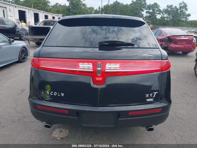 2LMHJ5NK2KBL04326 Lincoln Mkt Livery