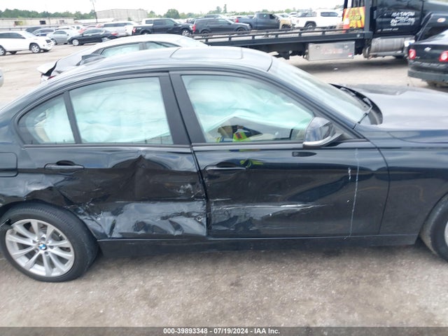 WBA8A9C50JAH12693 BMW 320i