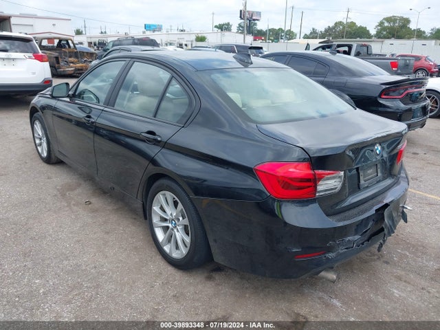 BMW 320i 2018 WBA8A9C50JAH12693 Image 3