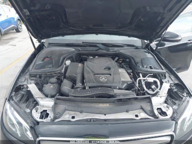WDDZF4JBXJA467845 Mercedes-Benz E 300