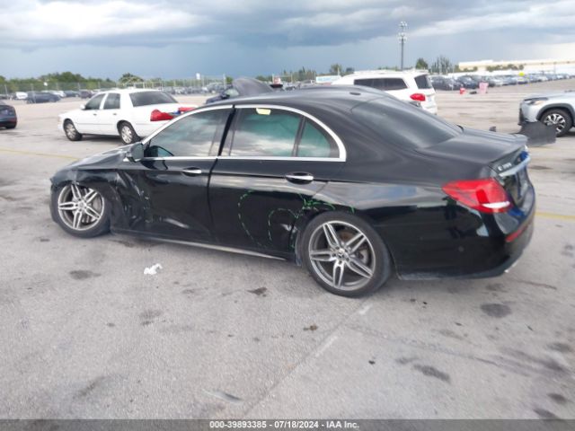 WDDZF4JBXJA467845 Mercedes-Benz E 300