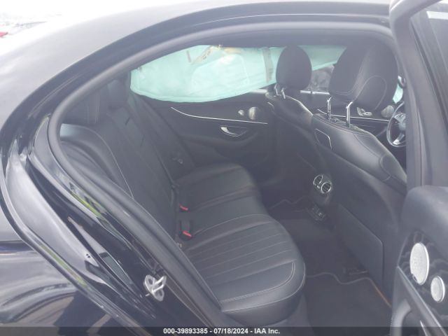 WDDZF4JBXJA467845 Mercedes-Benz E 300