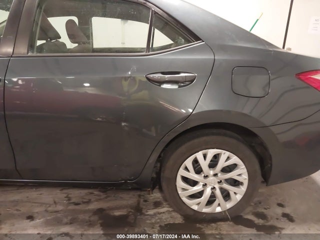 Toyota COROLLA LE 2018 5YFBURHEXJP782302 Image 19